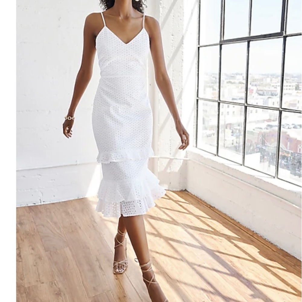 Express White Eyelet Lace Tiered Ruffle Midi Dress (Size small)